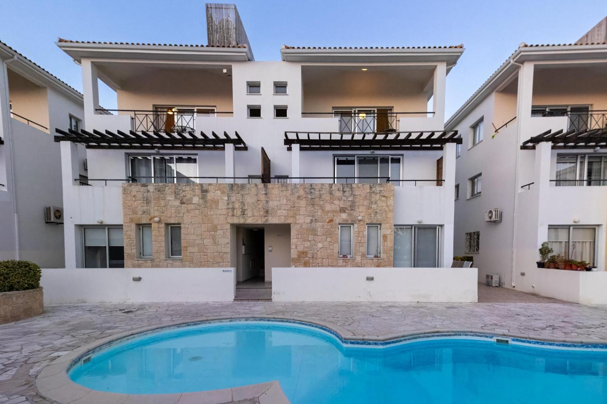 Nefeli Blue-Horizon 2B, Pool, Suites, Big Balconies بافوس المظهر الخارجي الصورة