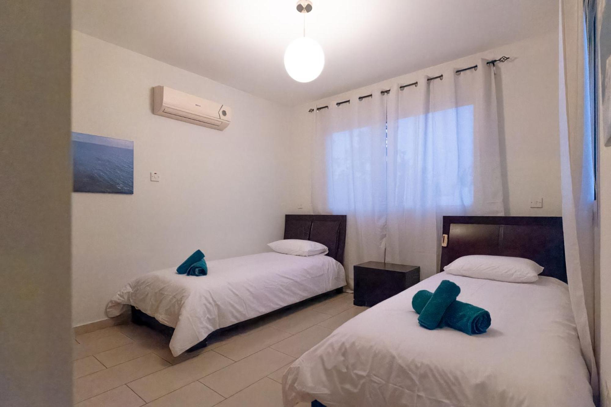 Nefeli Blue-Horizon 2B, Pool, Suites, Big Balconies بافوس المظهر الخارجي الصورة